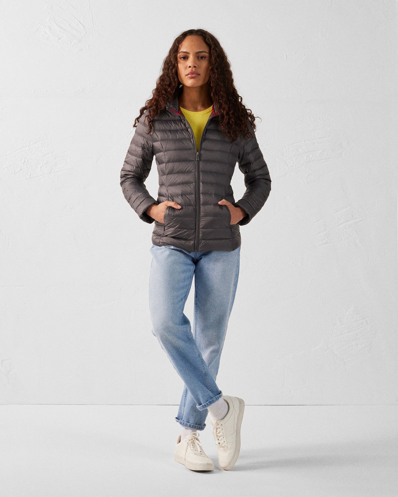 Doudoune légère à capuche Anthracite Cloe