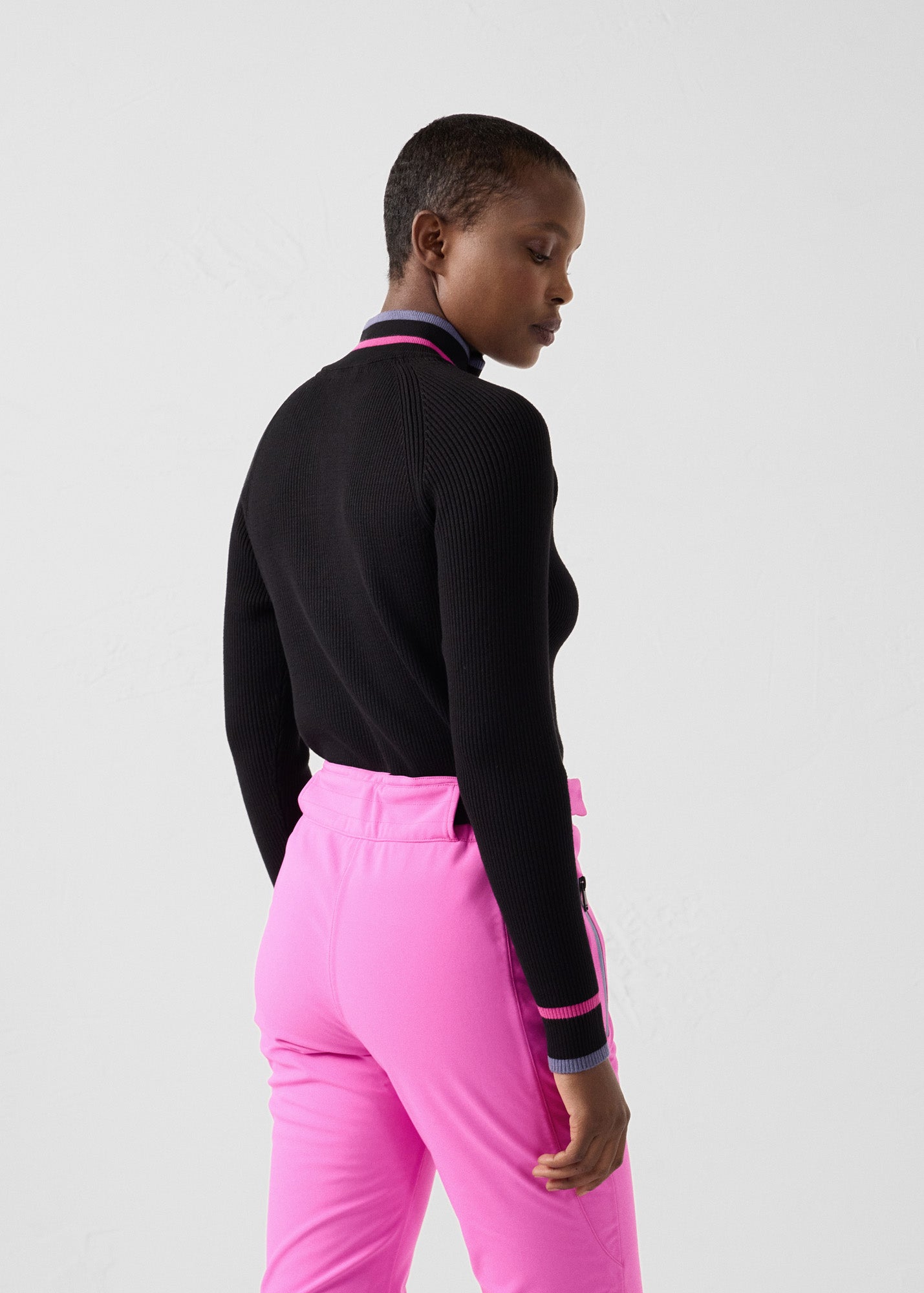 Pull côtelé col haut Noir Mayt