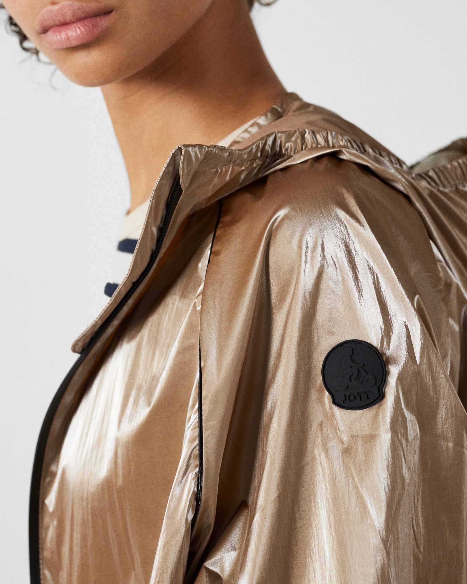 Coupe-vent métallisé Fauve Izumi