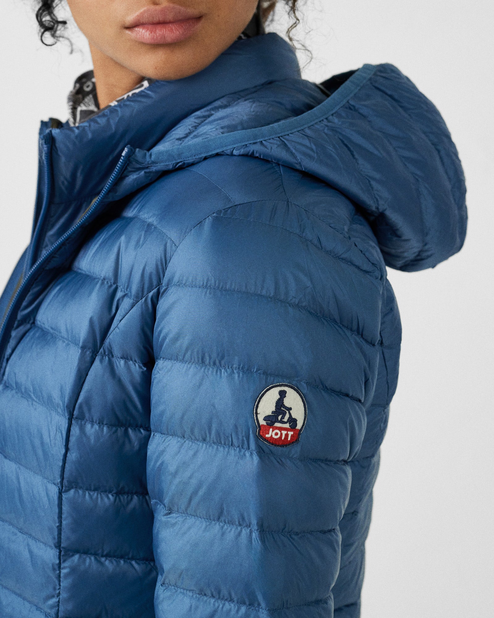 Doudoune légère à capuche Bleu jeans Cloe