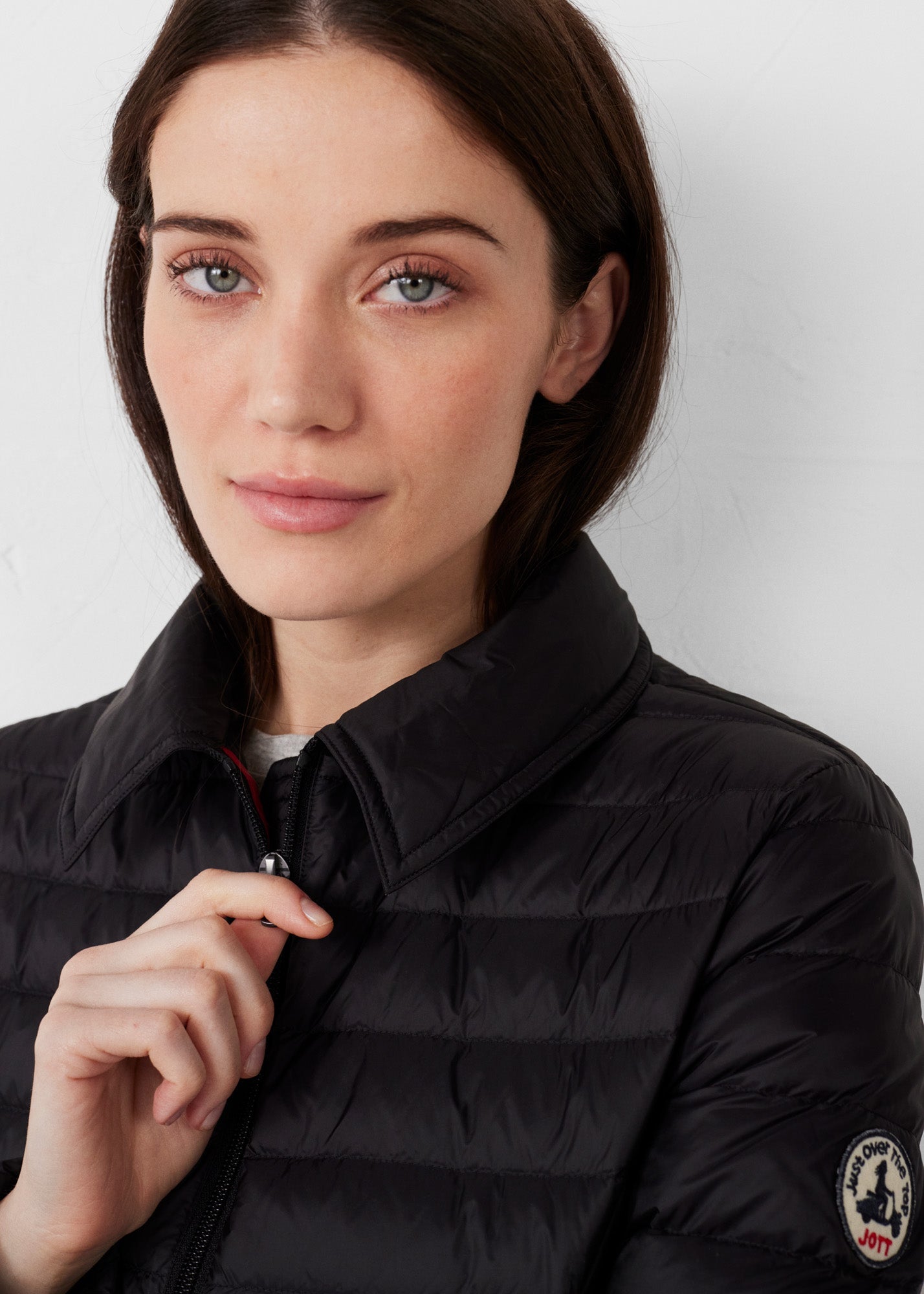 Doudoune à capuche mi-longue Noir Nour 2.0