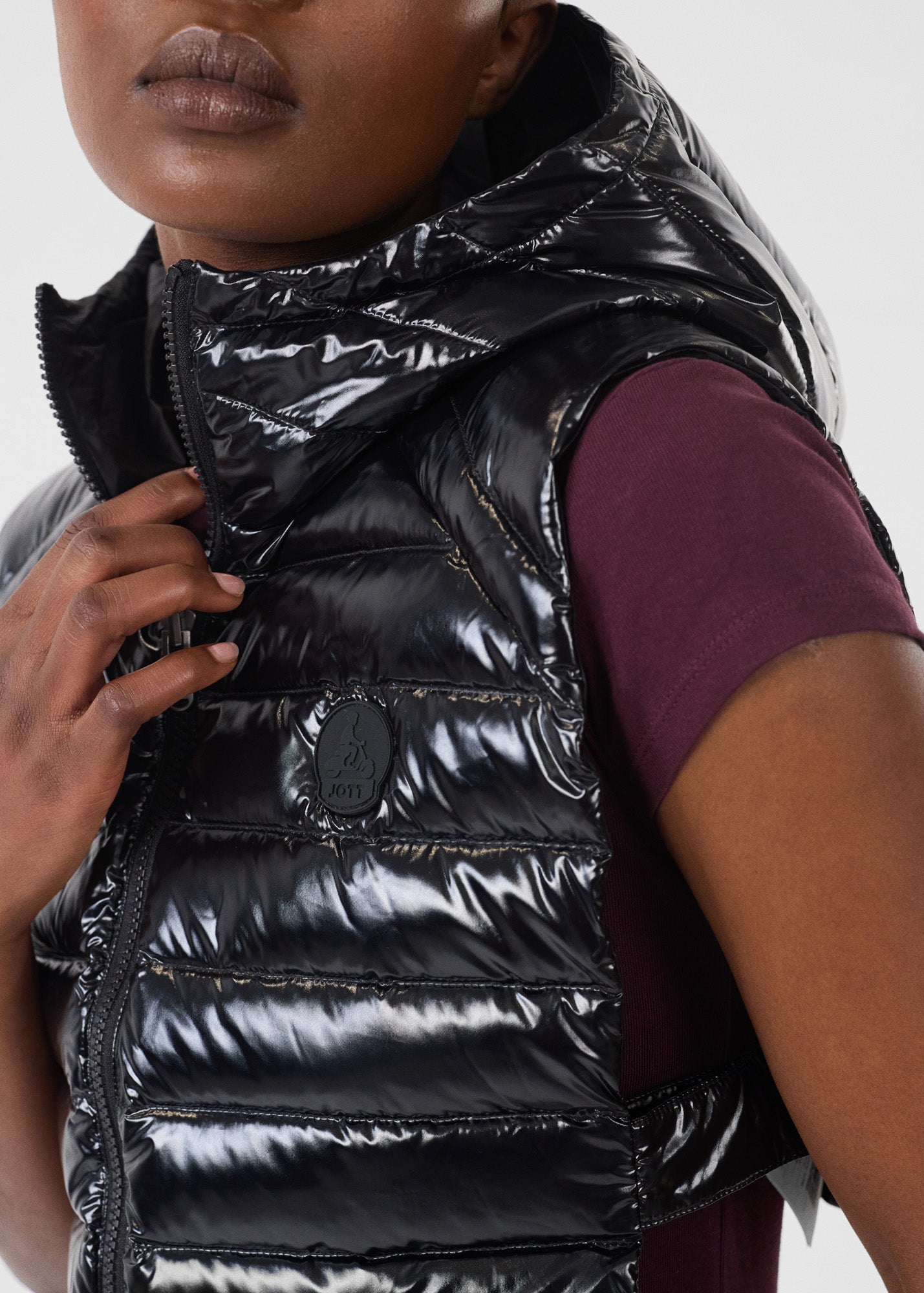 Capuche laquée Noir Alae laquée