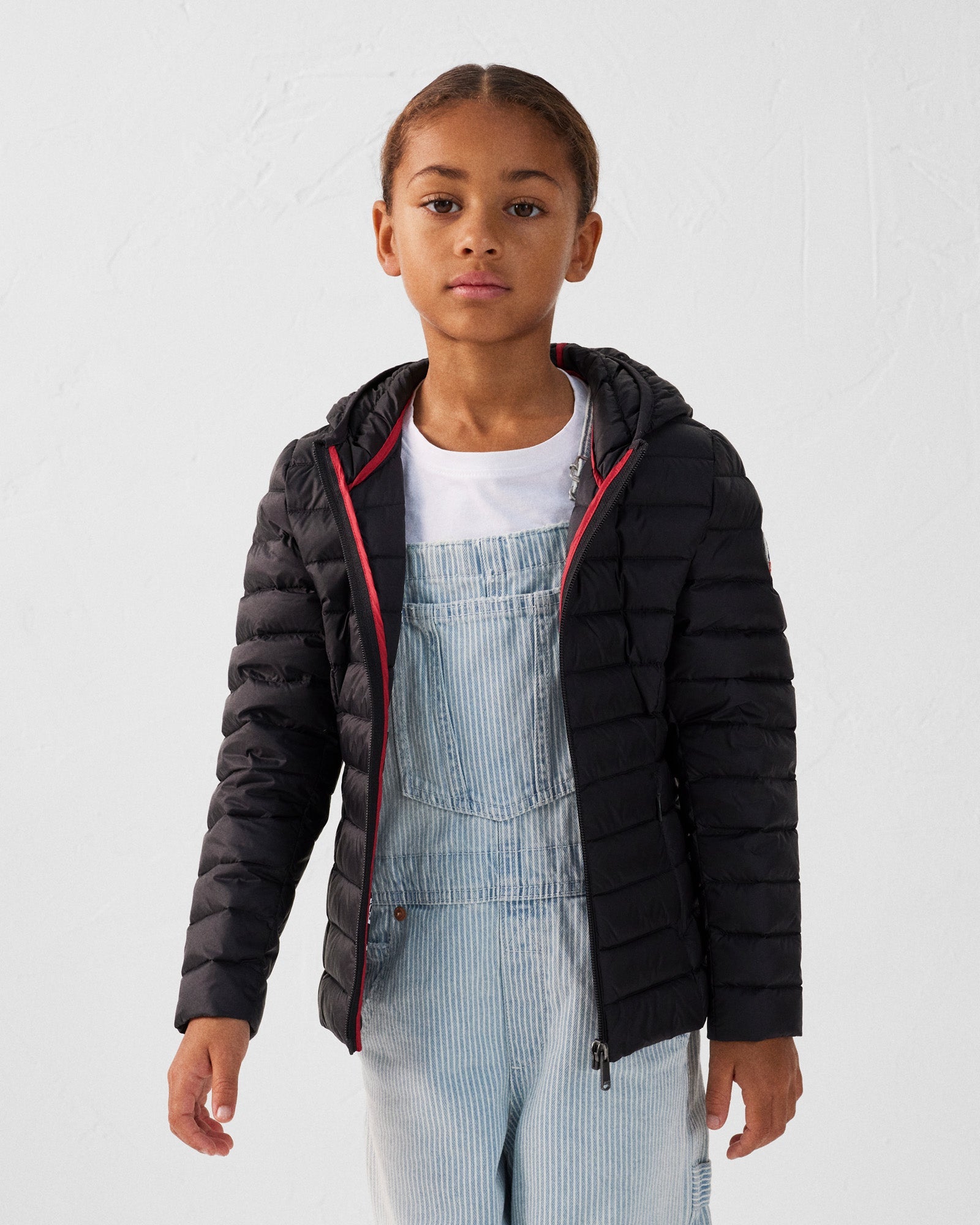 Doudoune légère à capuche enfant Noir Carla